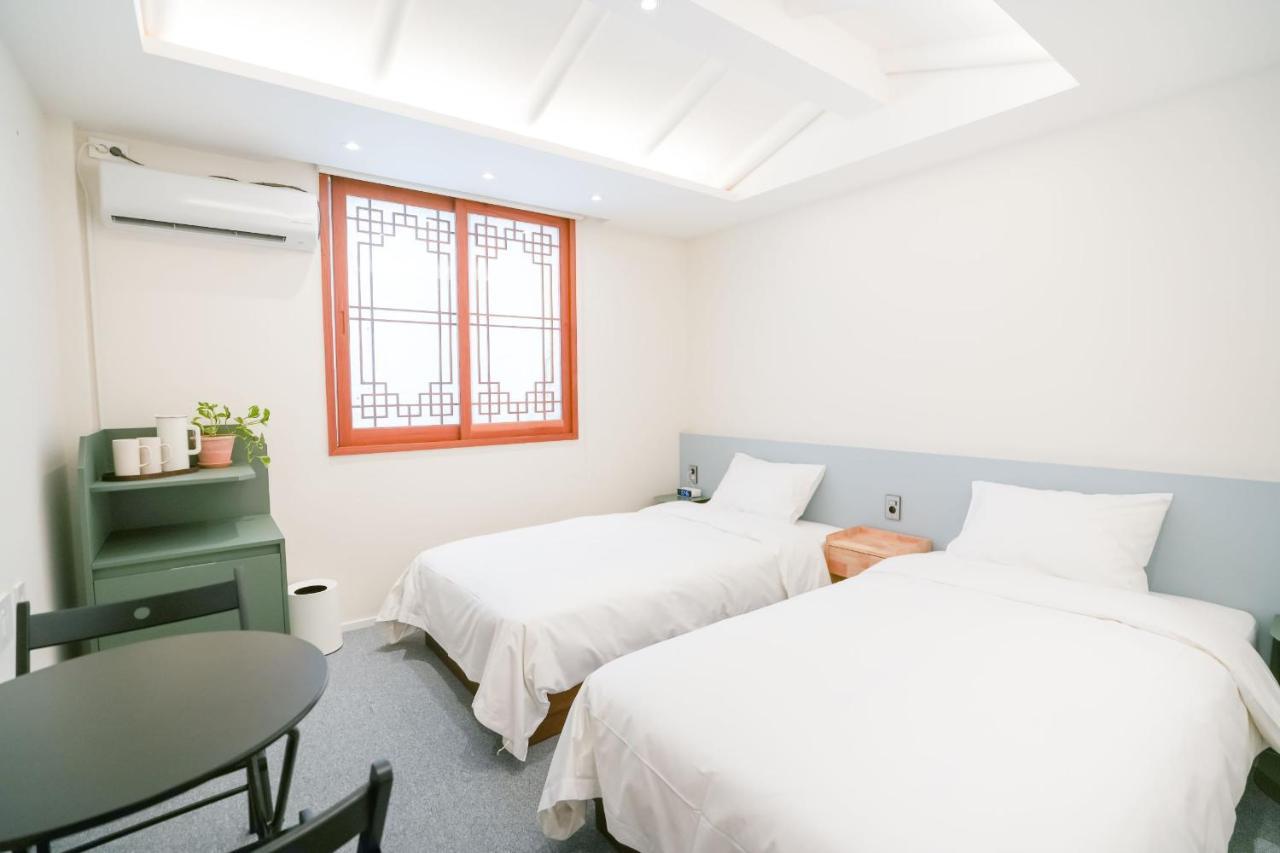 Hotelarrive Jeonju Sihwayeonpung Екстер'єр фото