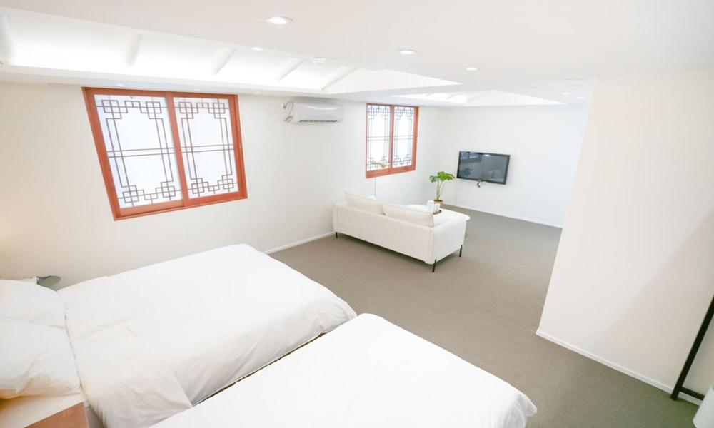 Hotelarrive Jeonju Sihwayeonpung Екстер'єр фото