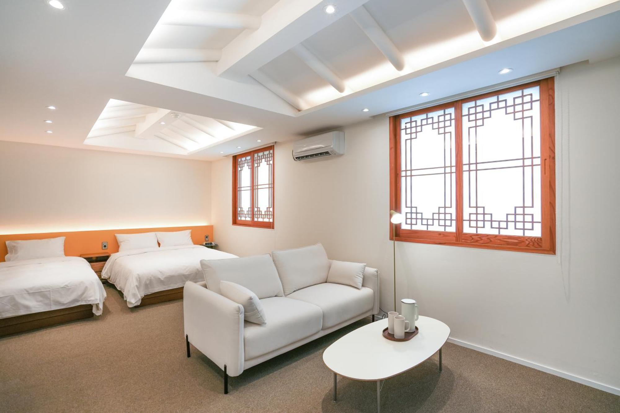 Hotelarrive Jeonju Sihwayeonpung Екстер'єр фото